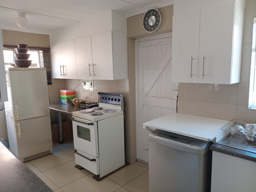  Bedroom Property for Sale in Strandfontein Village Western Cape